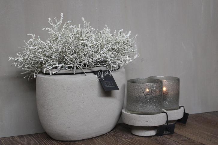 STILL poer op voet Taupe 7 cm, Huis en Inrichting, Woonaccessoires | Kandelaars en Kaarsen, Nieuw, Ophalen of Verzenden