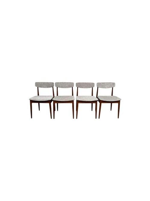 Casala - Zitgroep - Hout - Set van vier vintage, Antiek en Kunst, Antiek | Meubels | Stoelen en Banken