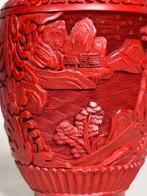 Vaas - cinnaberlak - China - Culturele revolutie vaas, Antiek en Kunst