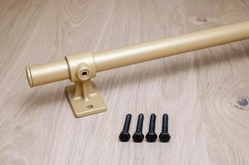 Goudkleurige bevestigingsstang beschikbaar voor biedingen