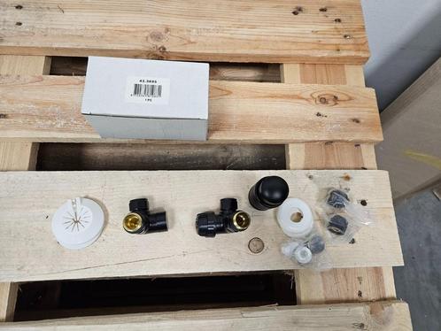 Luxe Radiator Aansluitset Riko Haaks Verkeerd Rechts Mat Zwa, Doe-het-zelf en Verbouw, Verwarming en Radiatoren, Nieuw, Ophalen of Verzenden