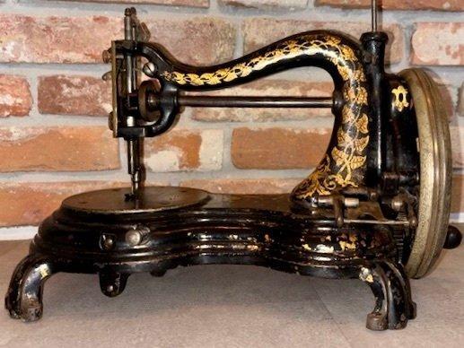 Jones Sewing Machine Company - Serpentine / Swan Neck / Cat, Antiek en Kunst, Kunst | Designobjecten