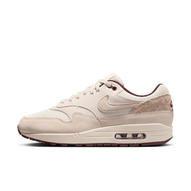Nike Air Max 1 Sail Burgundy Crush - Maat 47 EU, Kleding | Heren, Schoenen, Ophalen of Verzenden