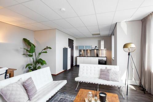 Te huur, 2 kamer woning, Eschertoren, Leiden, Huizen en Kamers, Huizen te huur, Direct bij eigenaar, Zuid-Holland, Appartement