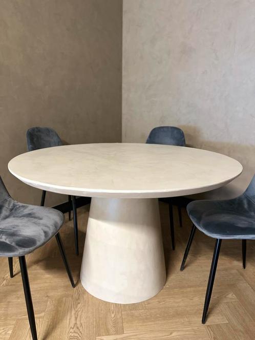 Ronde eettafel op maat | Beton ciré zandkleur | vanaf €1090, Huis en Inrichting, Tafels | Eettafels, 100 tot 150 cm, 100 tot 150 cm