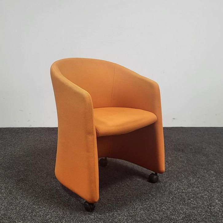 Markant Fauteuil - Oranje, Huis en Inrichting, Stoelen, Gebruikt, Ophalen of Verzenden