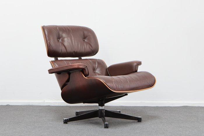 Vitra - Charles & Ray Eames - Fauteuil - 670 Lounge stoel -, Antiek en Kunst, Kunst | Designobjecten