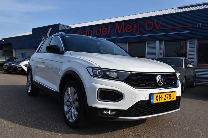 Zakelijke Lease |  Volkswagen T-Roc 1.5 TSI Sport, Auto's, Volkswagen, Lease, Zwart, Automaat, SUV of Terreinwagen, Wit, D, Financial lease
