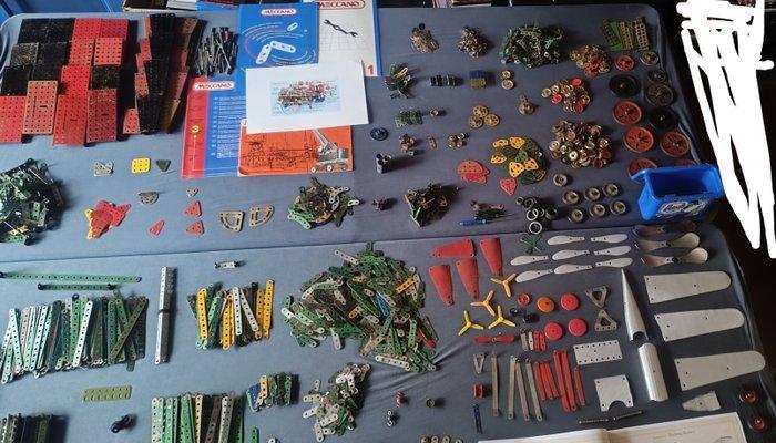 Meccano - Speelgoed - Meccano - Large Quantity Of Parts And, Antiek en Kunst, Antiek | Speelgoed