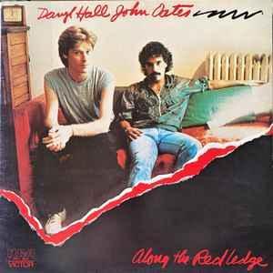 LP gebruikt - Daryl Hall &amp; John Oates - Along The Red..., Cd's en Dvd's, Vinyl | Pop, Verzenden