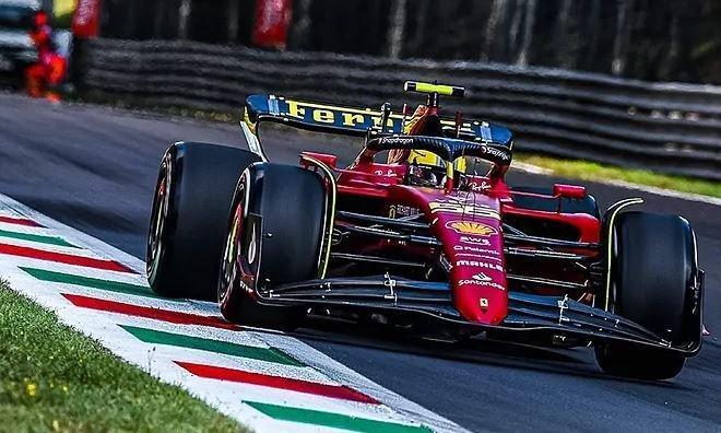 Ferrari Bburago 1:24 - Modelauto - Carlos Sainz Jr. Ferrari, Hobby en Vrije tijd, Modelauto's | 1:5 tot 1:12