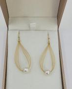 Oorbellen - 18 karaat Geel goud - 6.8mm Akoya Parel, Sieraden, Tassen en Uiterlijk, Oorbellen, Nieuw