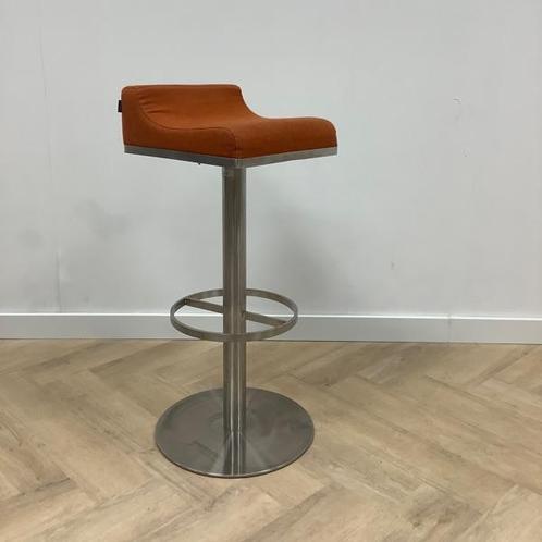 Tweedehands barkruk met ring van Satelliet zithoogte 82 cm ,, Huis en Inrichting, Barkrukken, Gebruikt, Ophalen of Verzenden