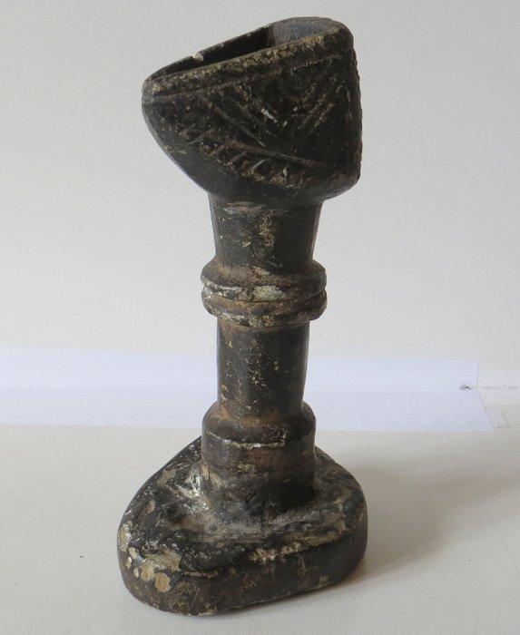 Traditionele olielamp - Steen - Afghanistan - Yonur 15e/16e, Antiek en Kunst, Kunst | Niet-Westerse kunst