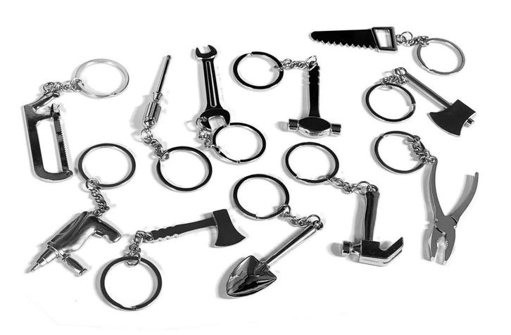 Set van 11 sleutelhangers (gereedschapjes), Doe-het-zelf en Verbouw, Gereedschap | Handgereedschap, Nieuw, Ophalen of Verzenden