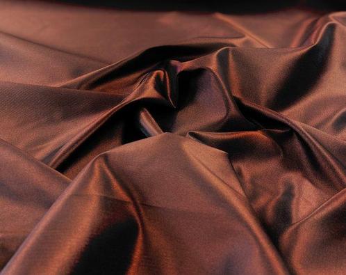 Prestigieuze taffetà in zijde-mix in donkerbrons/vinaccia, Antiek en Kunst, Antiek | Kleden en Textiel