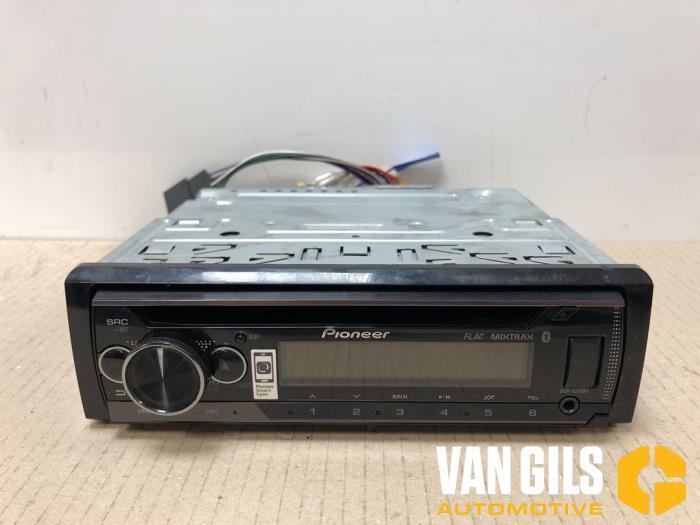 Radio Volkswagen Polo O242743, Auto-onderdelen, Elektronica en Kabels, Ophalen of Verzenden