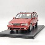 DNA Collectibles 1:18 - Modelauto - Volvo V70 R P80 - Rood, Hobby en Vrije tijd, Nieuw