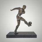 sculptuur, Joueur de Football - 31 cm - Zinklegering, Marmer, Antiek en Kunst