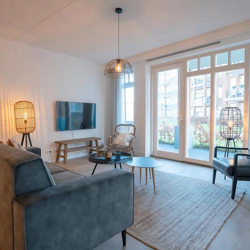 Gemeubileerd seniorenappartement met tuin en parkeerplaats, Huizen en Kamers, Huizen te huur, Direct bij eigenaar, Appartement