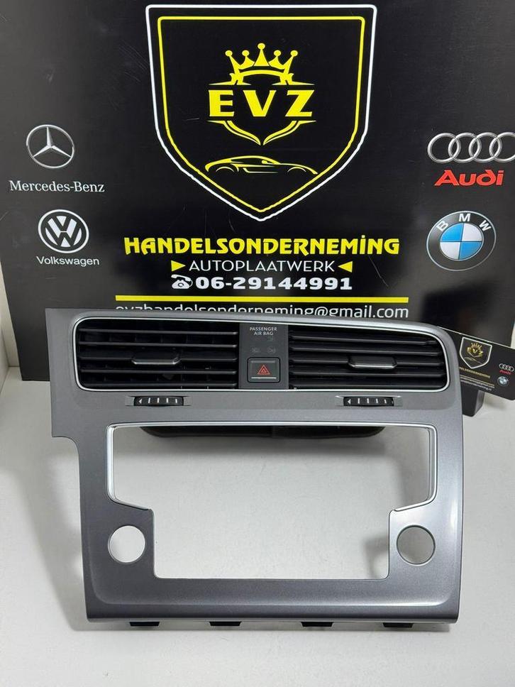 VW Golf 7/VII 2016 navigatie omranding+luchtrooster midden, Auto-onderdelen, Dashboard en Schakelaars, Gebruikt, Volkswagen