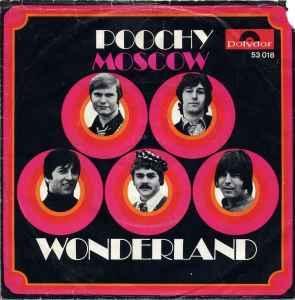 vinyl single 7 inch - Wonderland - Poochy / Moscow, Cd's en Dvd's, Vinyl Singles, Zo goed als nieuw, Verzenden