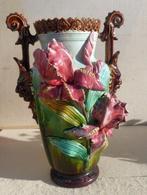 Ceramica Francese - vaso con Iris - Bloempot - Keramiek -