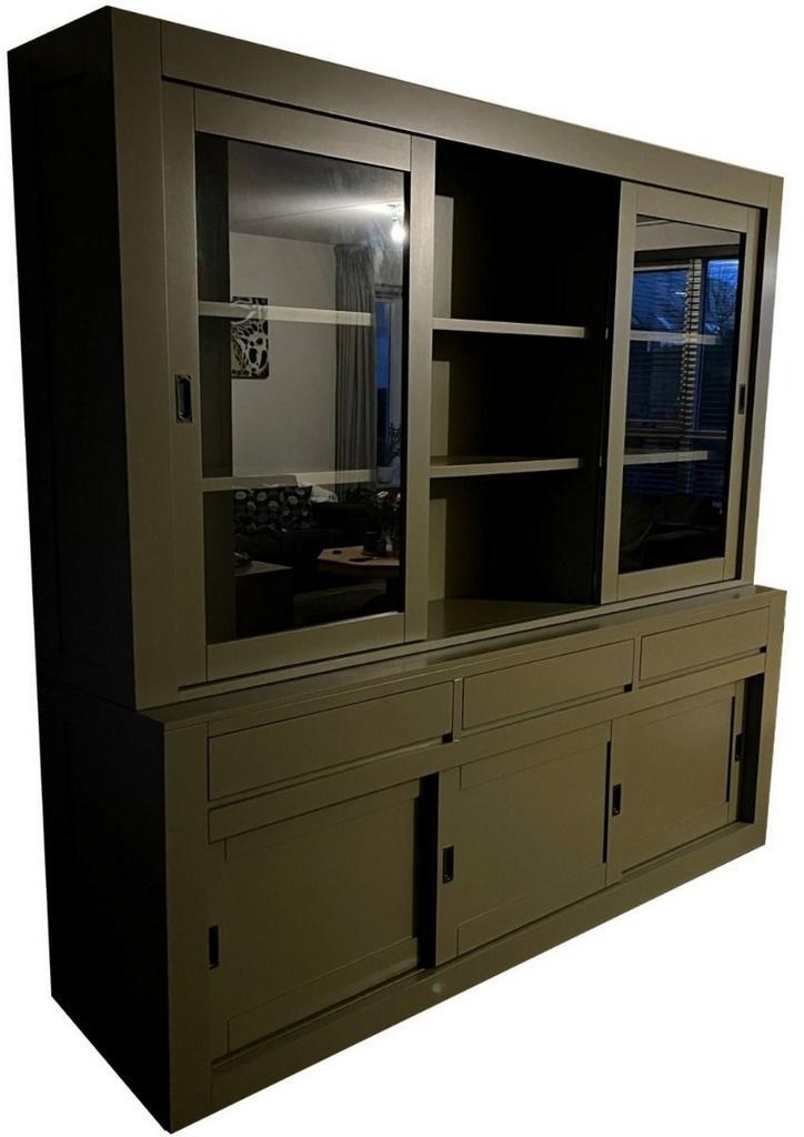 Buffetkast rietgroen Groenlo soft close 240cm, Huis en Inrichting, Kasten | Buffetkasten, Ophalen of Verzenden