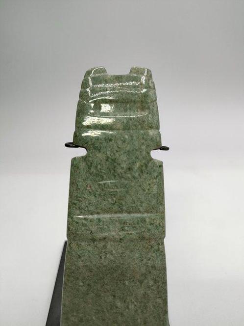 Precolumbiaans. Nicoya Jadeïet Vogel Amulet / Bijl God Celt., Verzamelen, Mineralen en Fossielen