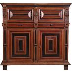 Zeeuwse vierdeurskast ca 1660 met kussens en ebbenhout No68, Antiek en Kunst, Antiek | Meubels | Kasten, Ophalen of Verzenden