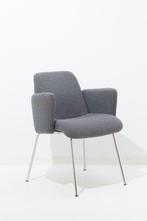 te koop Kartell Moorea vergaderstoel grijs en rood € 150,00, Vergader- of Presentatieruimte, Ophalen of Verzenden, Gebruikt, Stoel
