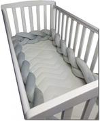 Bedbumper grijs - 280 cm lang - gevlochten - bedomrander..., Kinderen en Baby's, Babywiegjes en Ledikanten, Ophalen of Verzenden
