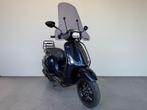 Vespa Sprint, BWJ 12-2018, Dark San Marino, Custom,, Maximaal 45 km/u, Ophalen of Verzenden, Zo goed als nieuw, Benzine