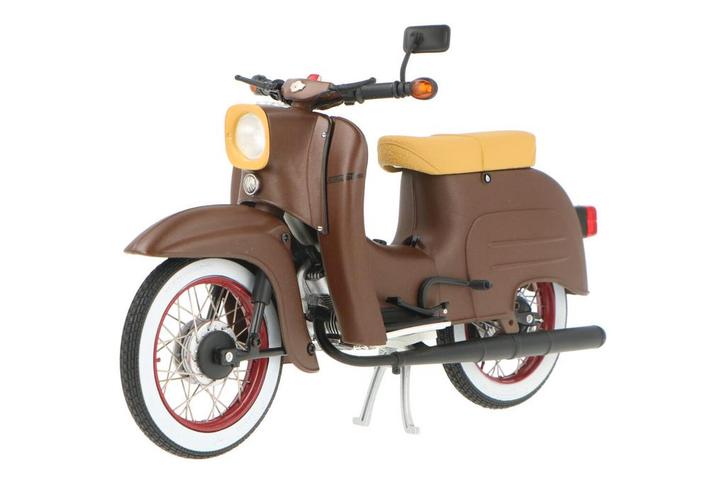 Simson Schwalbe KR51/1 Custom II 450663600 Schuco, Hobby en Vrije tijd, Modelauto's | Overige schalen, Verzenden