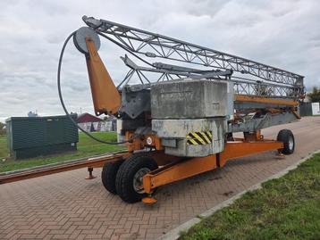 Cattaneo CM71 - 24 meter bouwkraan beschikbaar voor biedingen