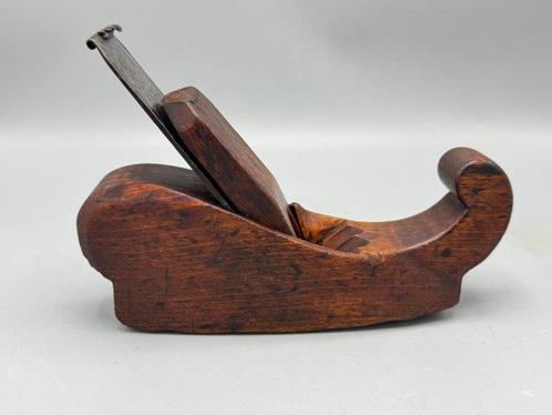 Hollandse krulschaaf in de vorm van walvis - Werkgereedschap, Antiek en Kunst, Curiosa en Brocante