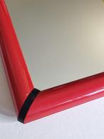 Valenti - Wandspiegel - Metaal - Rood karmijn en zwart