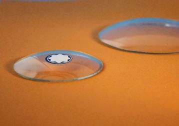 Bol en plat rond glas, ook voor horloges beschikbaar voor biedingen