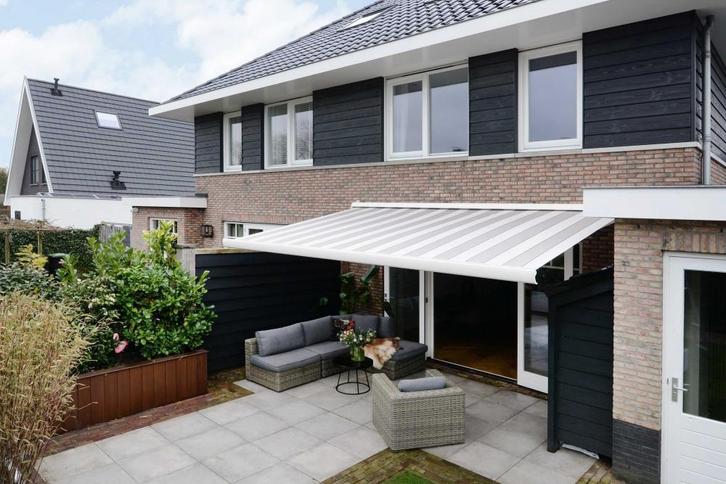 Elektrisch Knikarmscherm 450 / 500 / 550cm - Roomwit, Tuin en Terras, Zonneschermen, 450 cm of meer, 300 cm of meer, Elektrisch