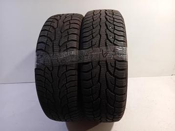 Bandenset 2 stuks 4-Seizoenen 195/60 R16 Uniroyal 2022 6.9MM beschikbaar voor biedingen