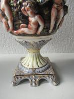 Capodimonte - Vaas - Porseleine Capodimonte vaas - Porselein, Antiek en Kunst