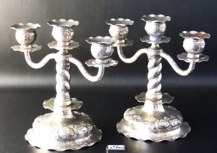 Kaarsenstandaard met oor Kandelaber, driearmig - Zweden (2), Antiek en Kunst, Antiek | Goud en Zilver