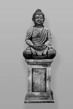 TuinBeeld Boeddha + Sokkel 114 cm van € 189,90 voor € 149,95, Tuin en Terras, Nieuw, Beton, Ophalen of Verzenden, Boeddhabeeld