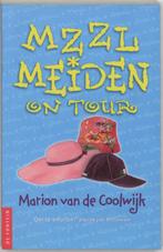 on tour / MZZLmeiden / 3 9789026131882, Gelezen, [{:name=>'Marion van de Coolwijk', :role=>'A01'}], Verzenden