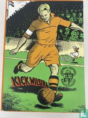 Box Kick Wilstra [vol] - 2004, Boeken, Stripboeken, Zo goed als nieuw, Meerdere stripboeken, Verzenden