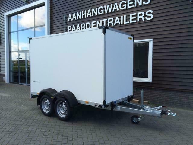 Aktieprijzen Humbaur Plywood gesloten aanhangwagens!!, Auto diversen, Aanhangers en Bagagewagens, Nieuw