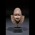 Oud brons - Koninklijk embleem - Yoruba - Nigeria, Antiek en Kunst, Kunst | Niet-Westerse kunst