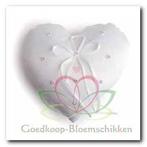 Kussen wit trouwring 20 cm. hart+diamantjes trouwringkussen, Nieuw, Ophalen of Verzenden