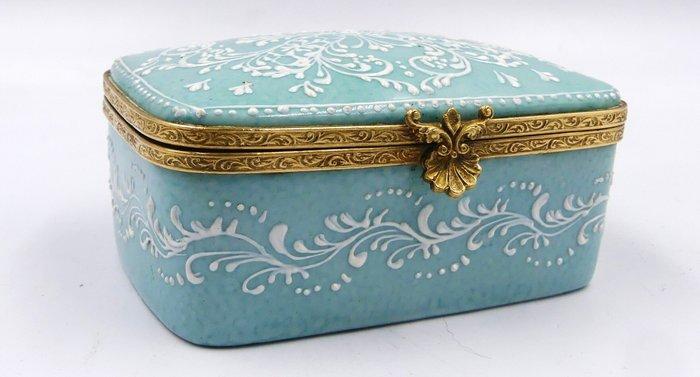 Camille Le Tallec - Doos - Porselein, Brons, bonbonniere, Antiek en Kunst, Curiosa en Brocante
