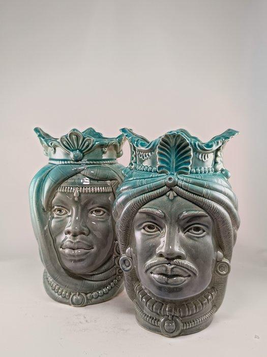 Vaas - Majolica - Twee vazen - Teste di Moro, Antiek en Kunst, Antiek | Glas en Kristal